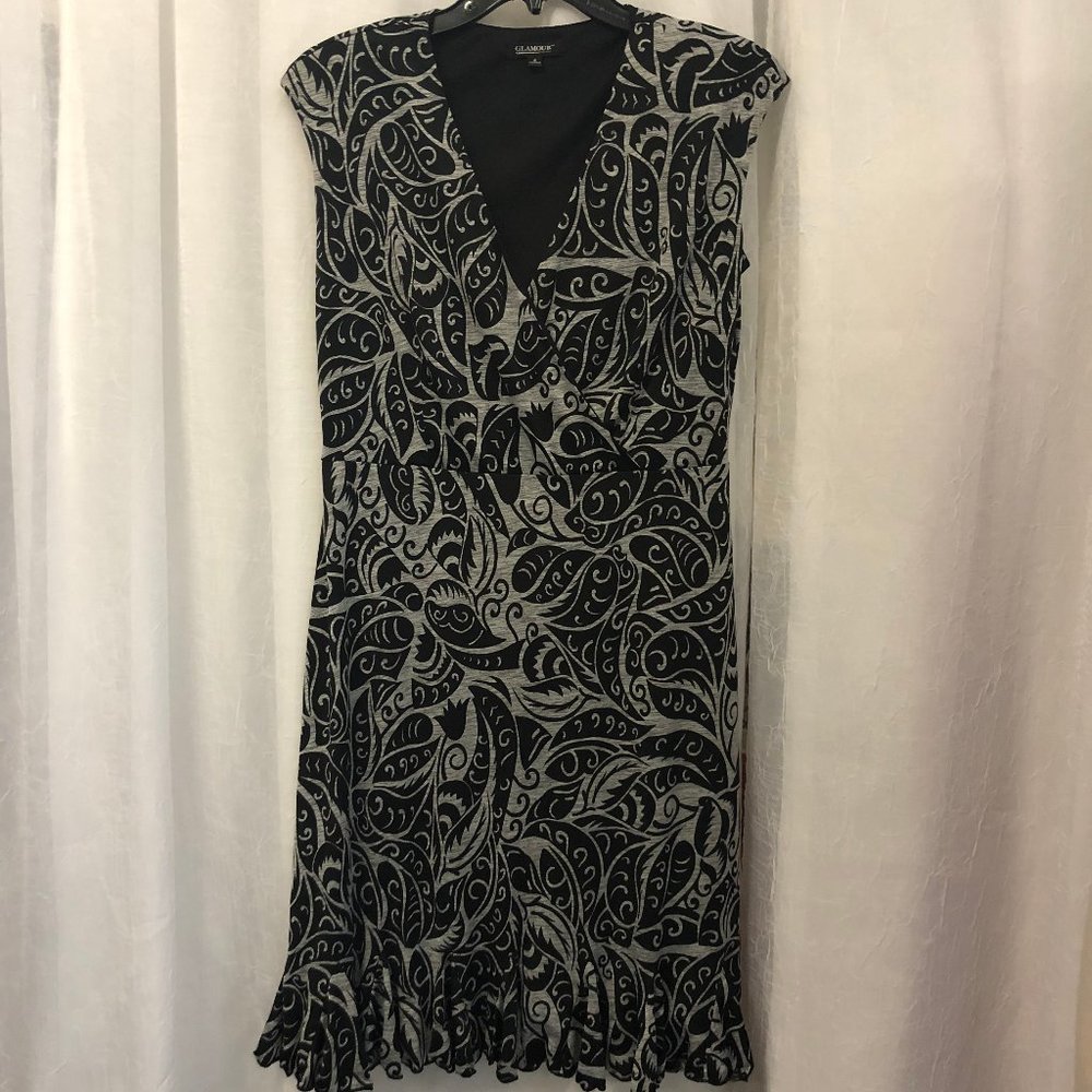 Glamour Women's Dress Black and Gray Print SIze 6